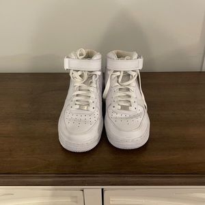 men’s mid air force 1’s